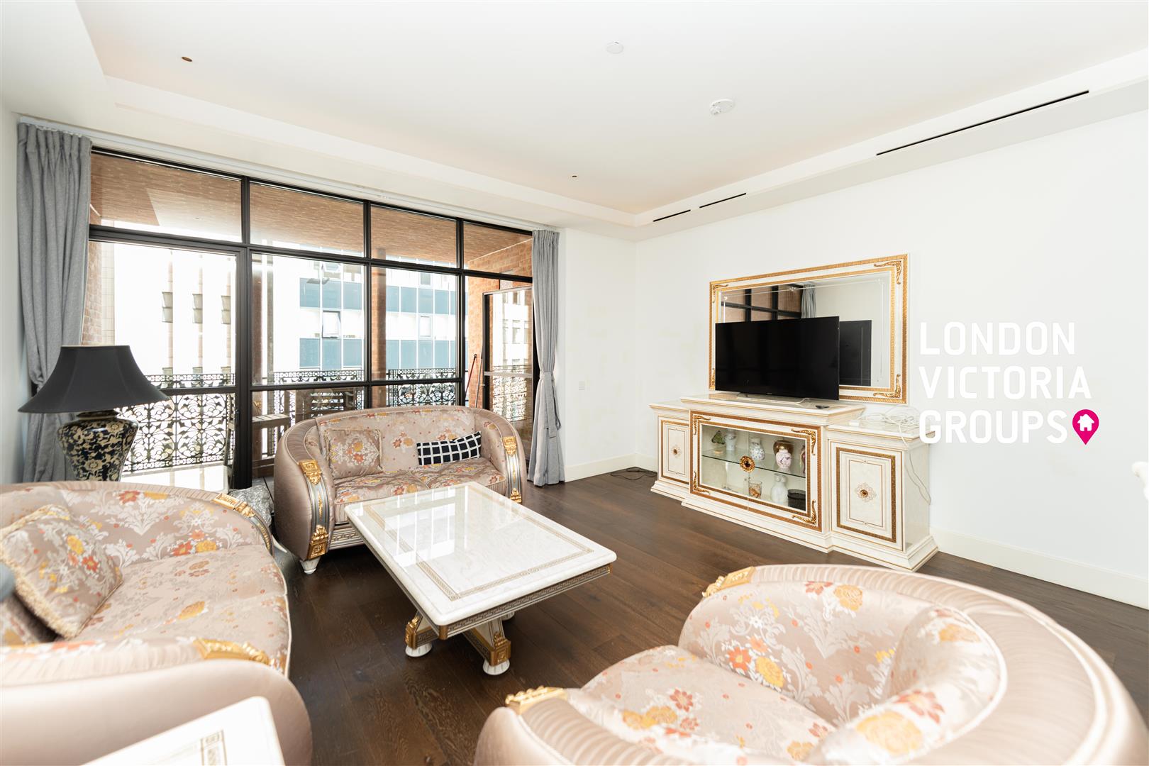 3 bed property in 8 Artillery Row, LONDON